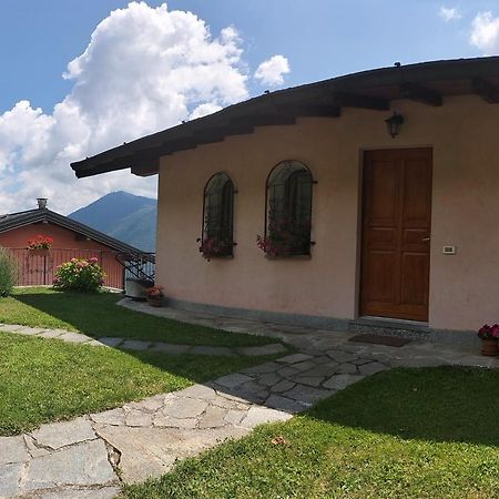 The Balcony On The Lake Dizzasco Екстер'єр фото